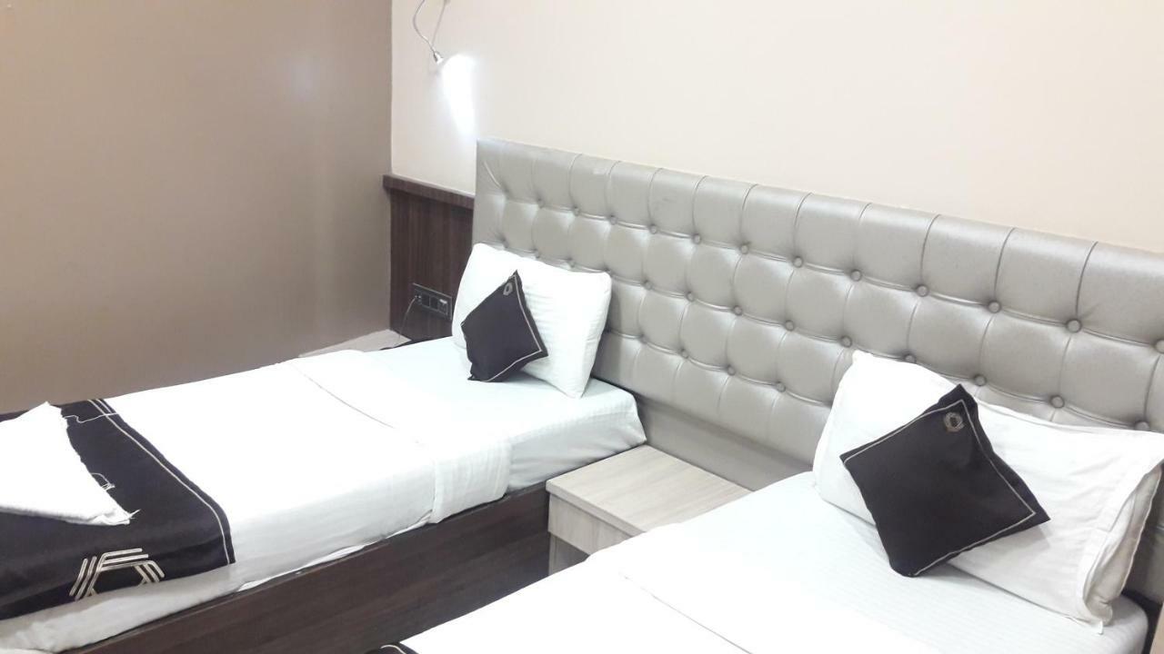Hôtel Shine Hospitality à Bombay Extérieur photo